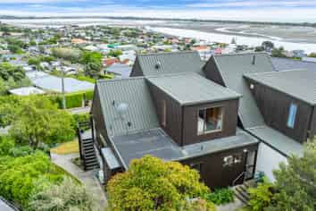 19 Moncks Spur Road, Redcliffs