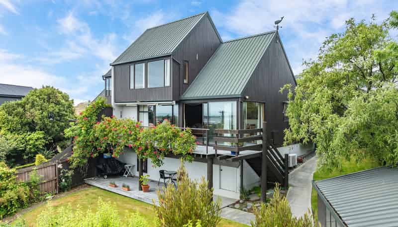 19 Moncks Spur Road, Redcliffs