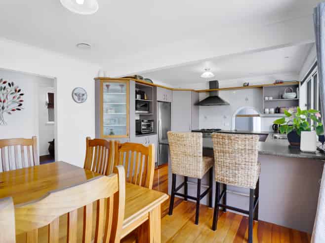 190A Seaview Road, Westown