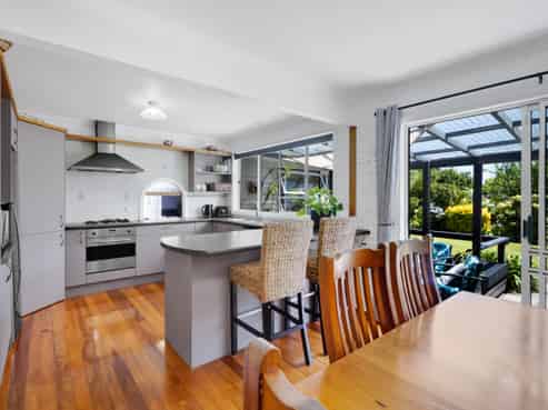 190A Seaview Road, Westown