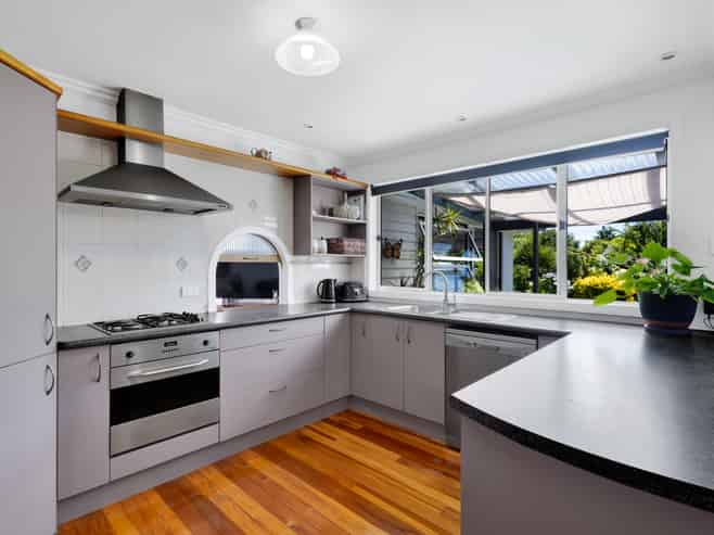 190A Seaview Road, Westown