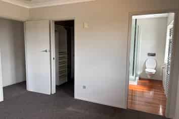 18 Sea Spray Drive, Bucklands Beach