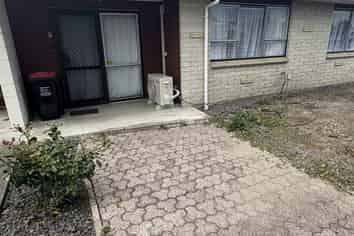 2/500 Avenue Road West, Hastings