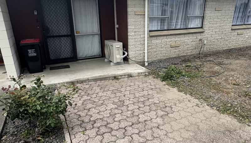 2/500 Avenue Road West, Hastings