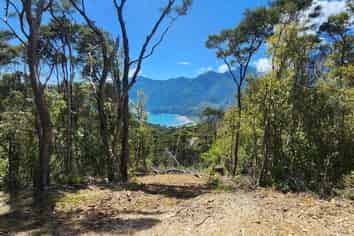Kanuka Summits, Okiwi Bay