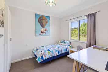 82 Thorn Road, Dovedale