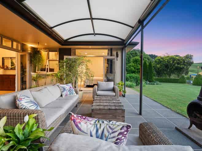 62 Medhurst Road North, Bombay