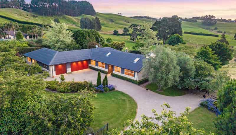 62 Medhurst Road North, Bombay