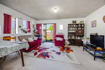 2/29 Trentham Road, Papakura