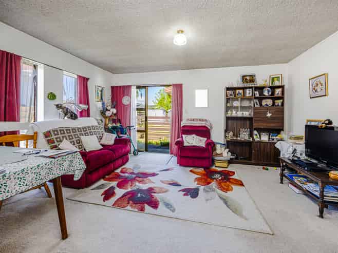 2/29 Trentham Road, Papakura