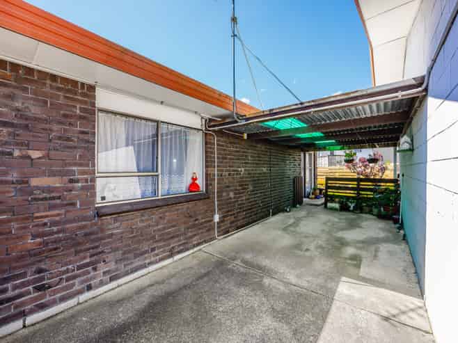 2/29 Trentham Road, Papakura