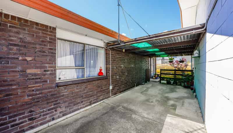 2/29 Trentham Road, Papakura