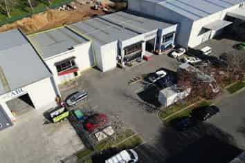 Quality Warehouse with Office