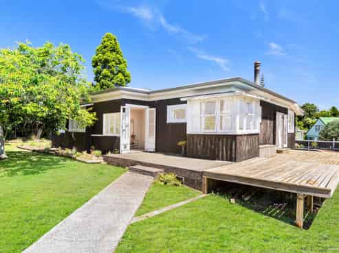 35 Victoria Avenue, Waiuku