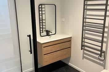 2/15 Rowan Road, Epsom