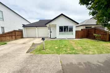 9 Takahe Avenue , Takanini