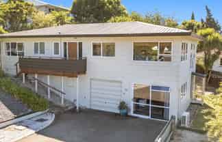 4 Tuckett Place, Enner Glynn