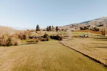 192 Heaney Road, Lowburn