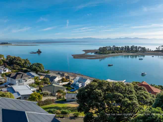 403 Wakefield Quay, Stepneyville