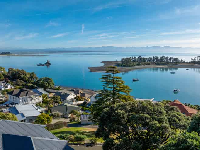 403 Wakefield Quay, Stepneyville