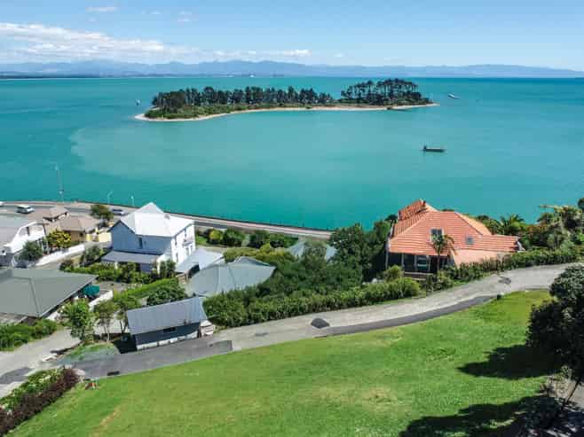403 Wakefield Quay, Stepneyville