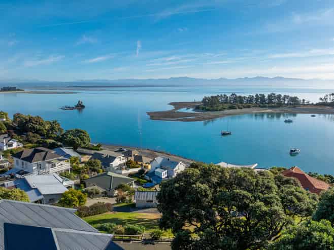 403 Wakefield Quay, Stepneyville