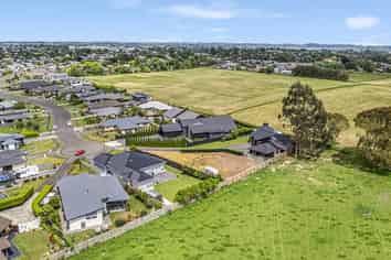 45 Okarito Avenue, Levin