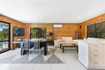 12C Kent Street, Whangaroa