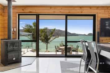 12C Kent Street, Whangaroa