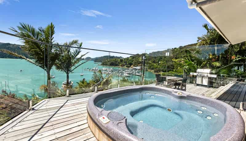 12C Kent Street, Whangaroa