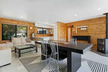 12C Kent Street, Whangaroa