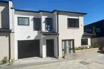 14 Kohuora Lane, Papatoetoe