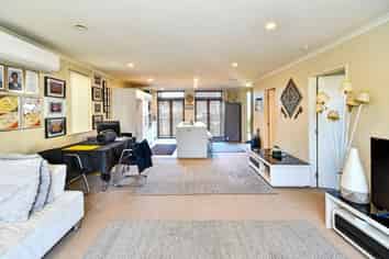 4 Reins Road, Takanini