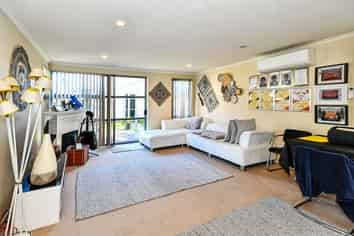 4 Reins Road, Takanini