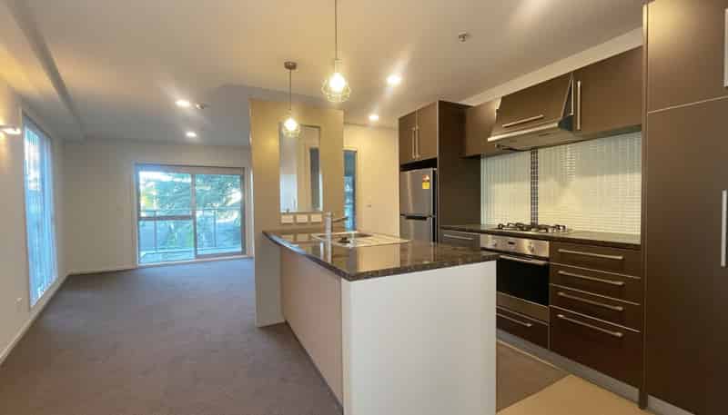 319/4 Wagener Place, Mount Albert