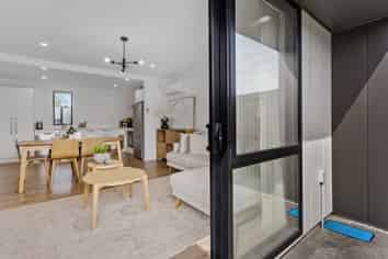 37 Cessna Crescent, Mangere