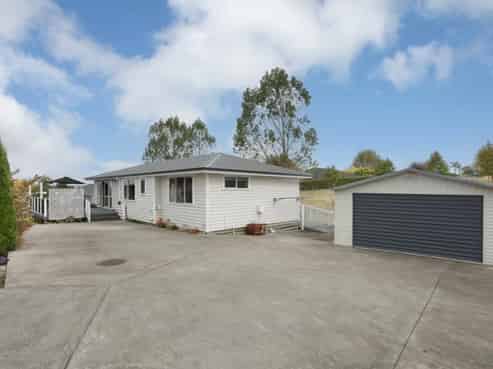 12 Poplar Grove, Feilding