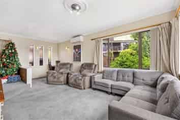 6 Exeter Street, Glenview