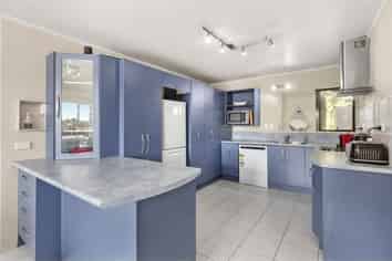 6 Exeter Street, Glenview