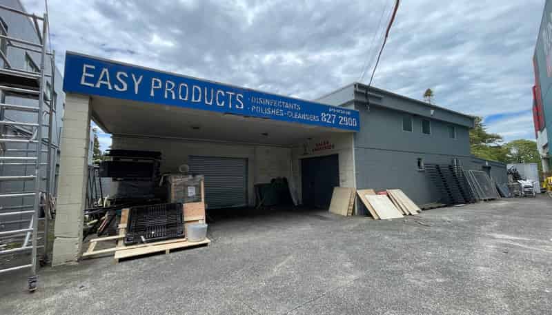 3124 Great North Road, New Lynn