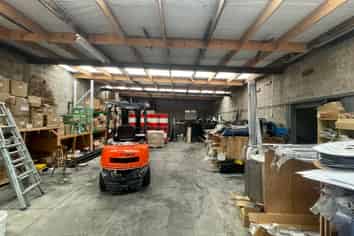 Prime Location - Dual Access Industrial