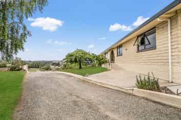 35 Browns Road, Deborah