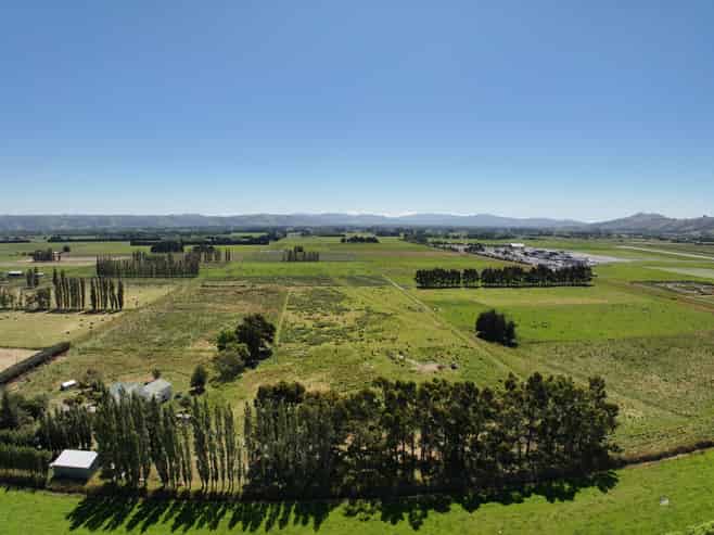 137 and 17 Kirks Drain Road, Momona