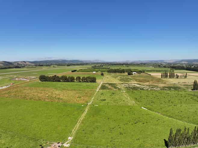 137 and 17 Kirks Drain Road, Momona