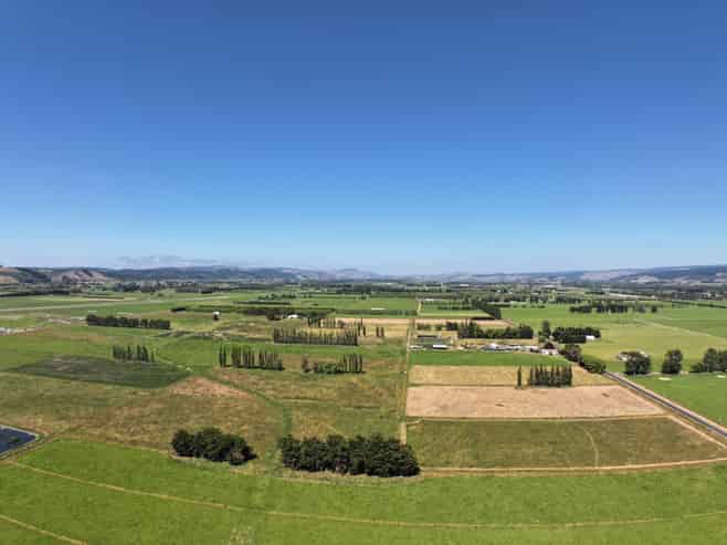 137 and 17 Kirks Drain Road, Momona