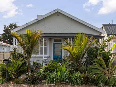 115 Fenton Street, Thames