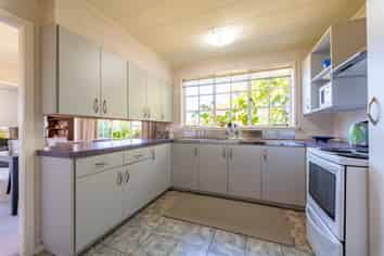 16 Braemar Place, Marchwiel