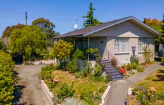 16 Braemar Place, Marchwiel