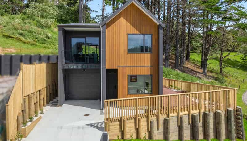 244E West Hoe Heights, Orewa