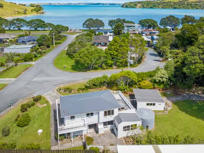 89 Clinton Road, Matakana